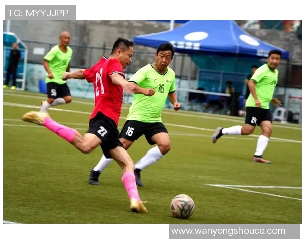 足球明星如何通过科学训练和合理饮食有效保护膝盖健康的策略与方法